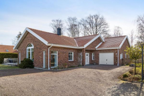 Luxury three-bedroom modern family home in Båstad in Båstad
